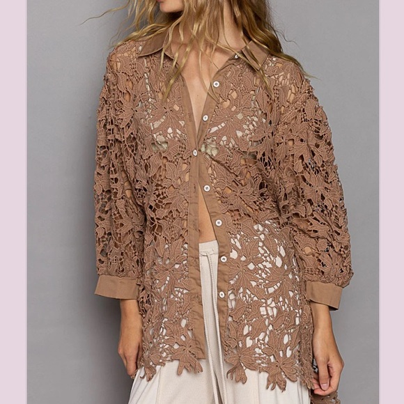 POL Tops - POL Brown Chocolate Lace button up top sz M